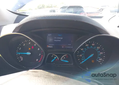 2015 Ford Escape S z USA, uszkodzony, nr VIN 1FMCU0F71FUA05484